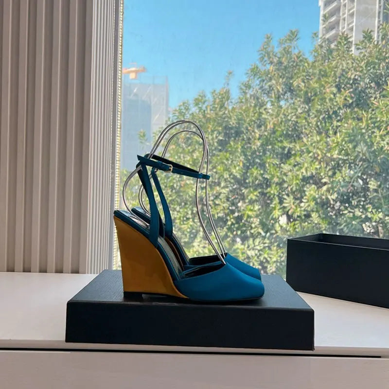 Stylish Peep-Toe High Wedge Heel