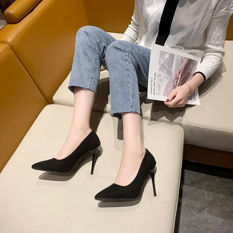 Kiana Pointed Toe Pumps