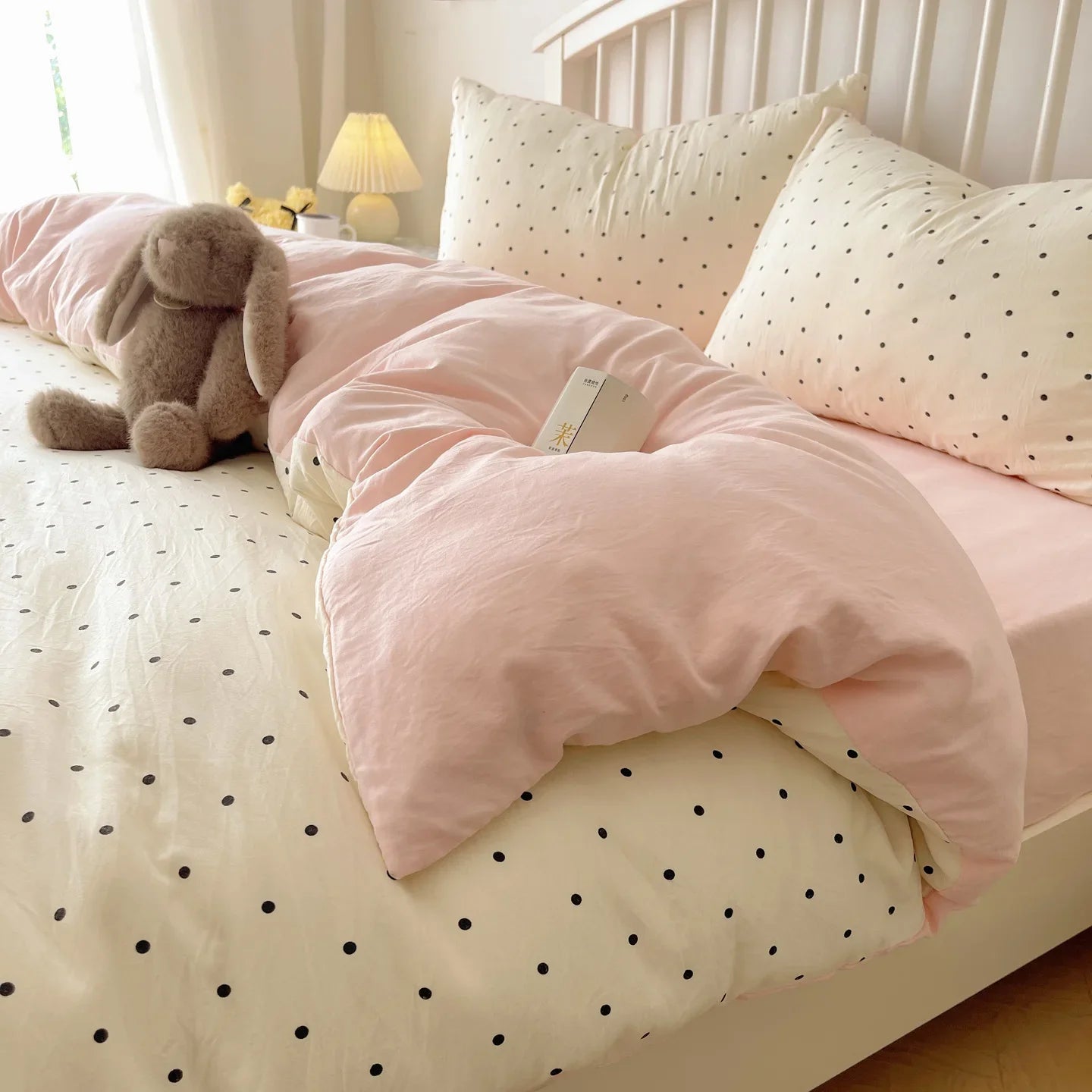 Simple Dot Bedding Sets