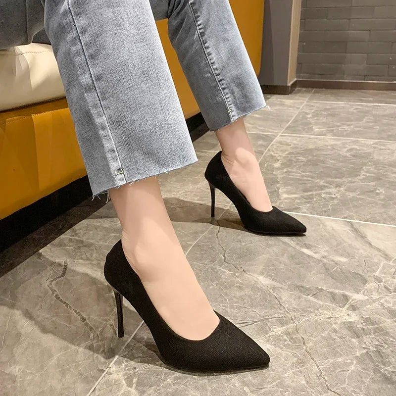 Kiana Pointed Toe Pumps