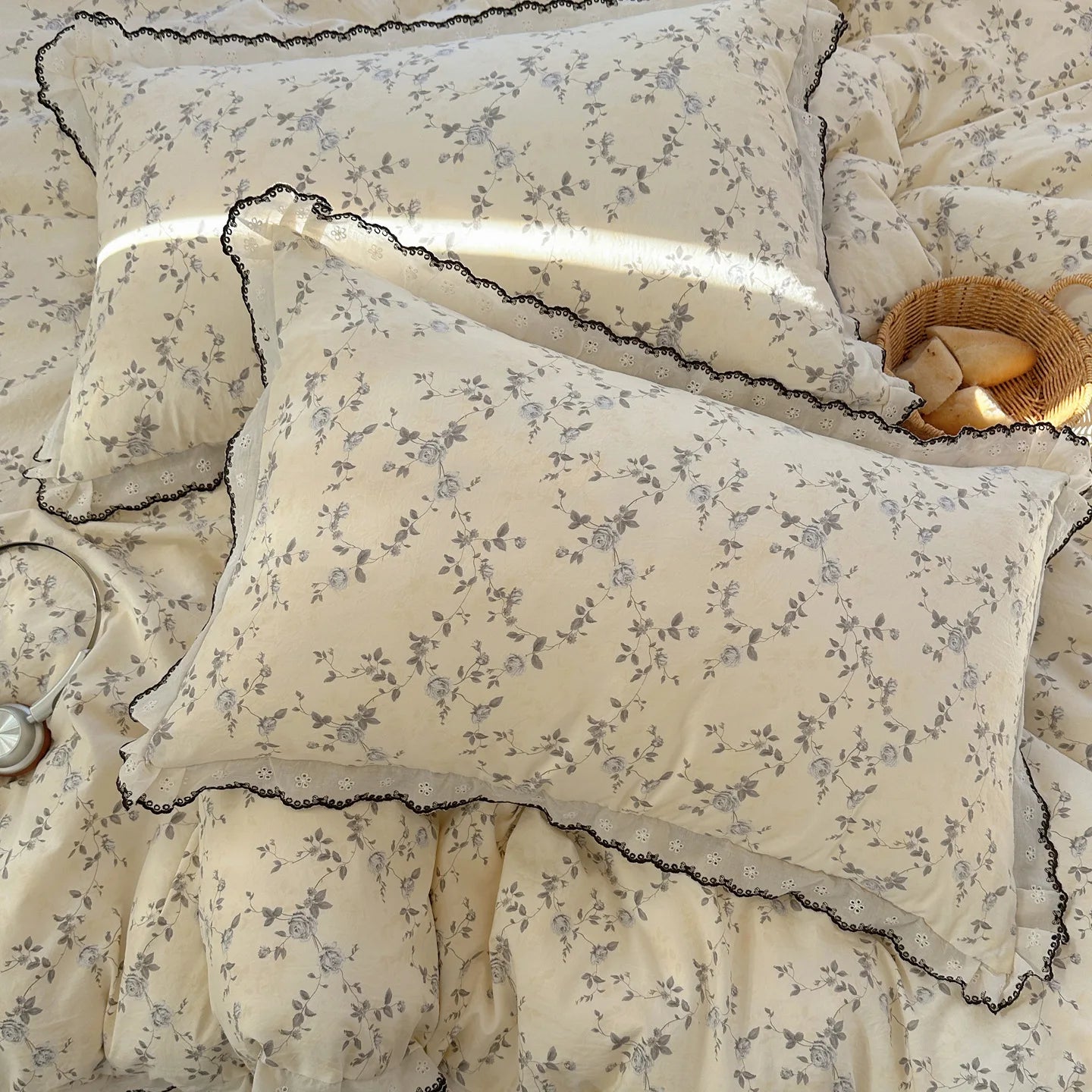 Korean Lace Bedding Set