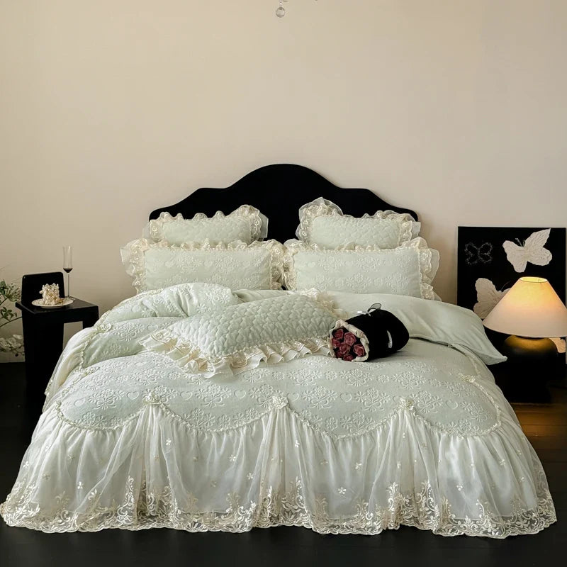 4Pcs French Princess Style Carved Velvet Warm Winter Bedding Set