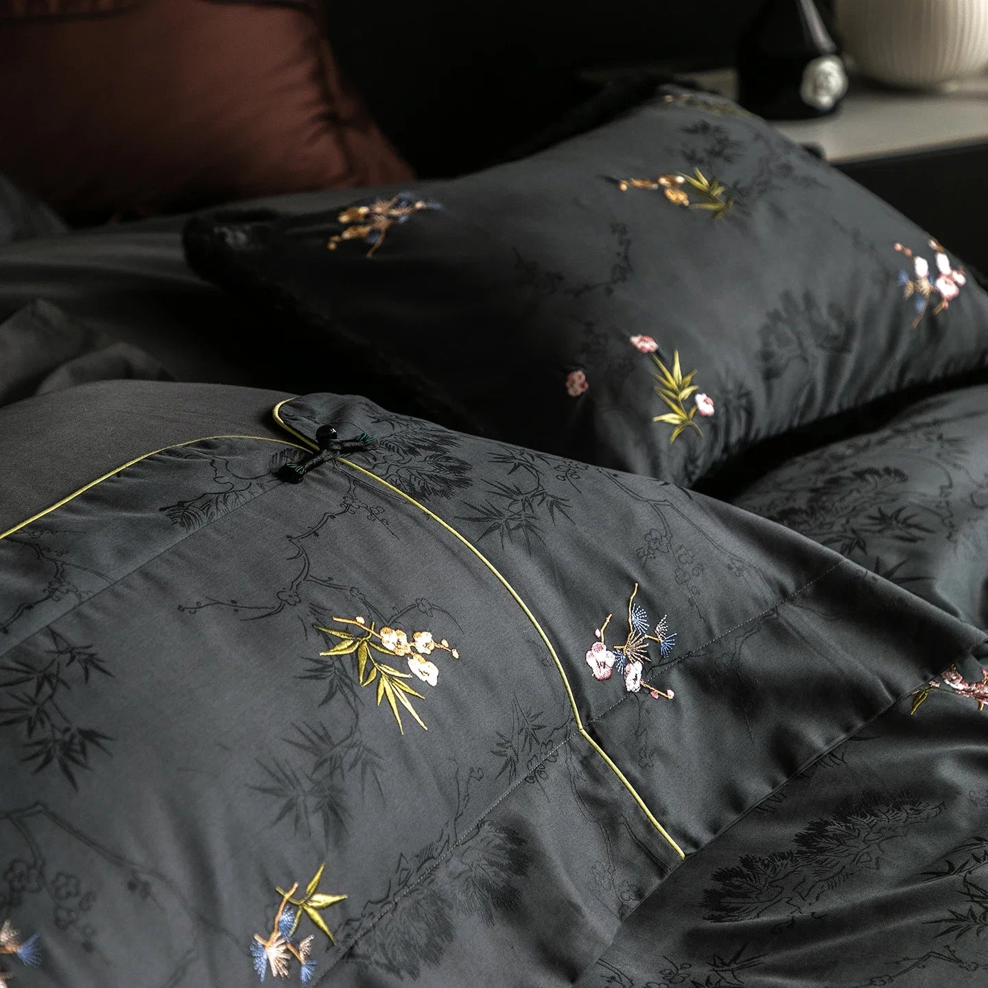 Chinese Style Bamboo Jacquard Plum Blossom Embroidery Egyptian Cotton Luxury Bedding Set