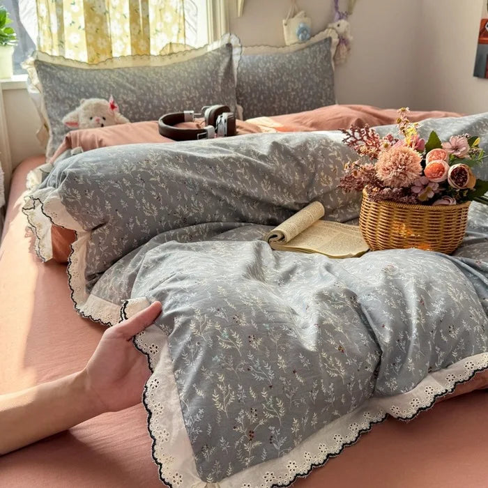 Korean Lace 4pcs Duvet Cover Set with Sheet and Pillowcases Floral Bedding Set