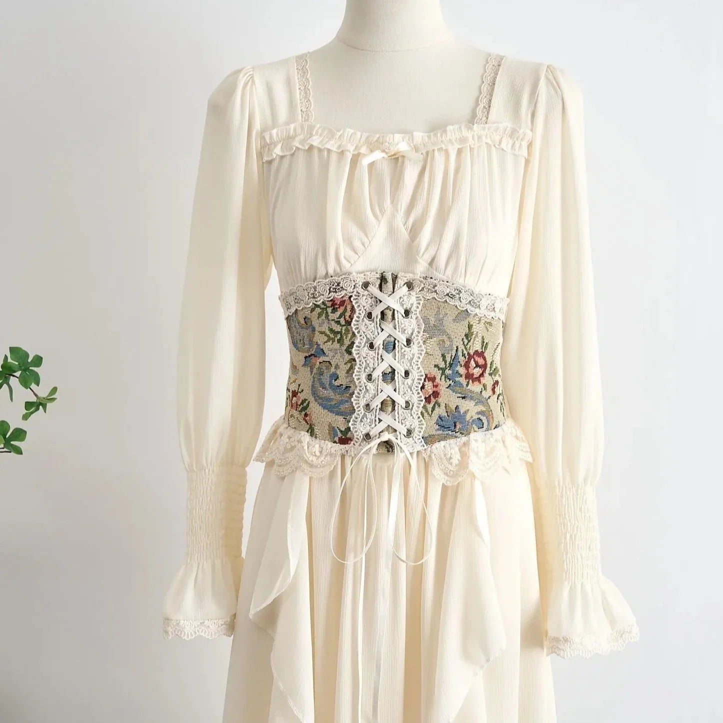 Harriet Lace Tapestry Underbust Belt