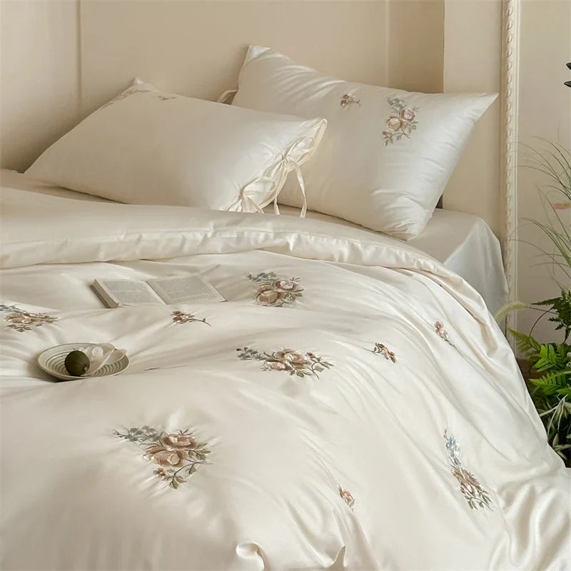 Premium 600TC Egyptian Cotton Flowers Embroidery Luxury Bedding Set