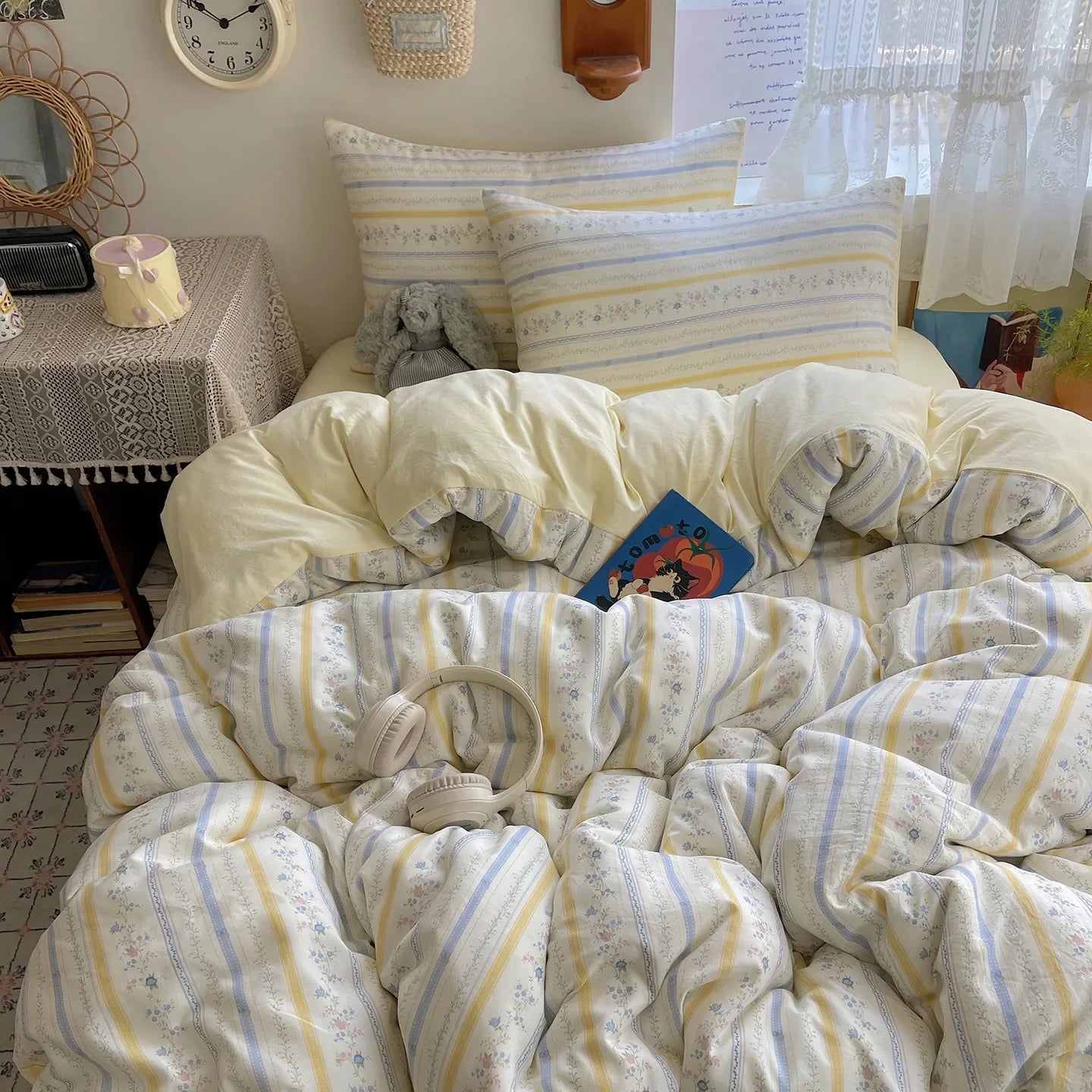 Simple Dot Bedding Sets