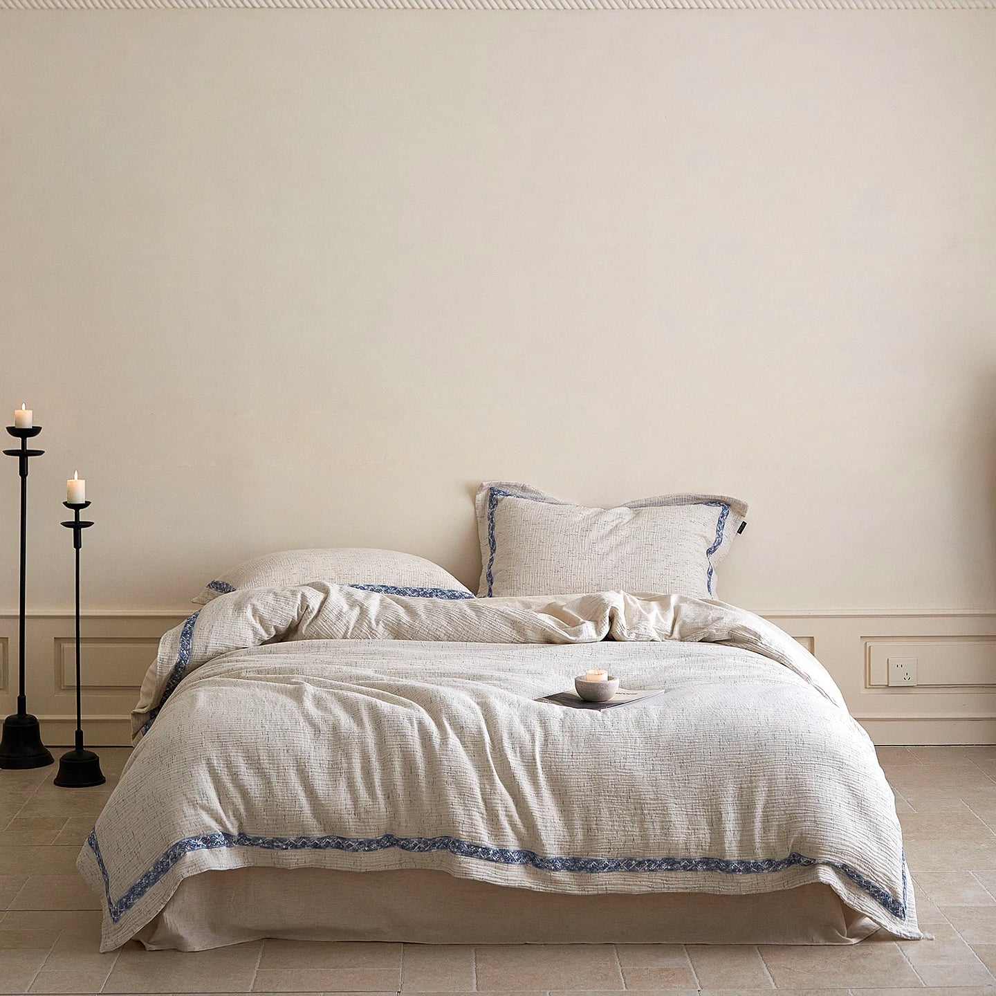 20% Linen and 80% Cotton Jacquard Embroidery Luxury Bedding Set