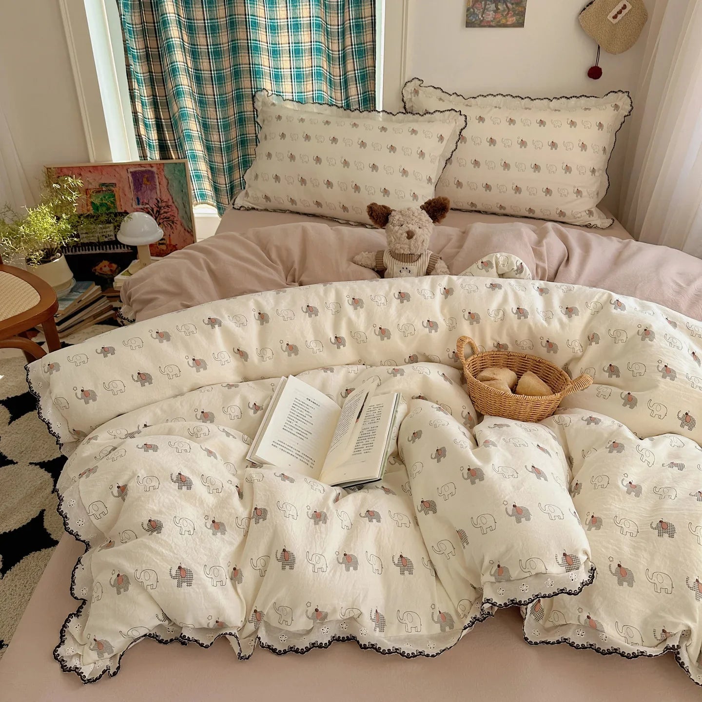 Korean Lace Bedding Set