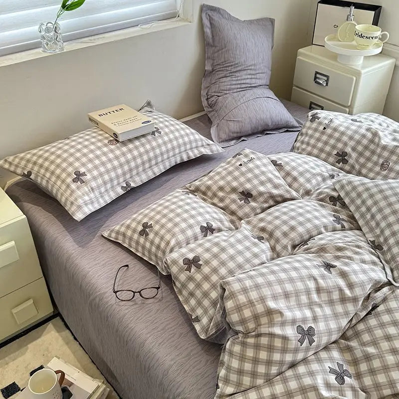White Pink Bedding Set