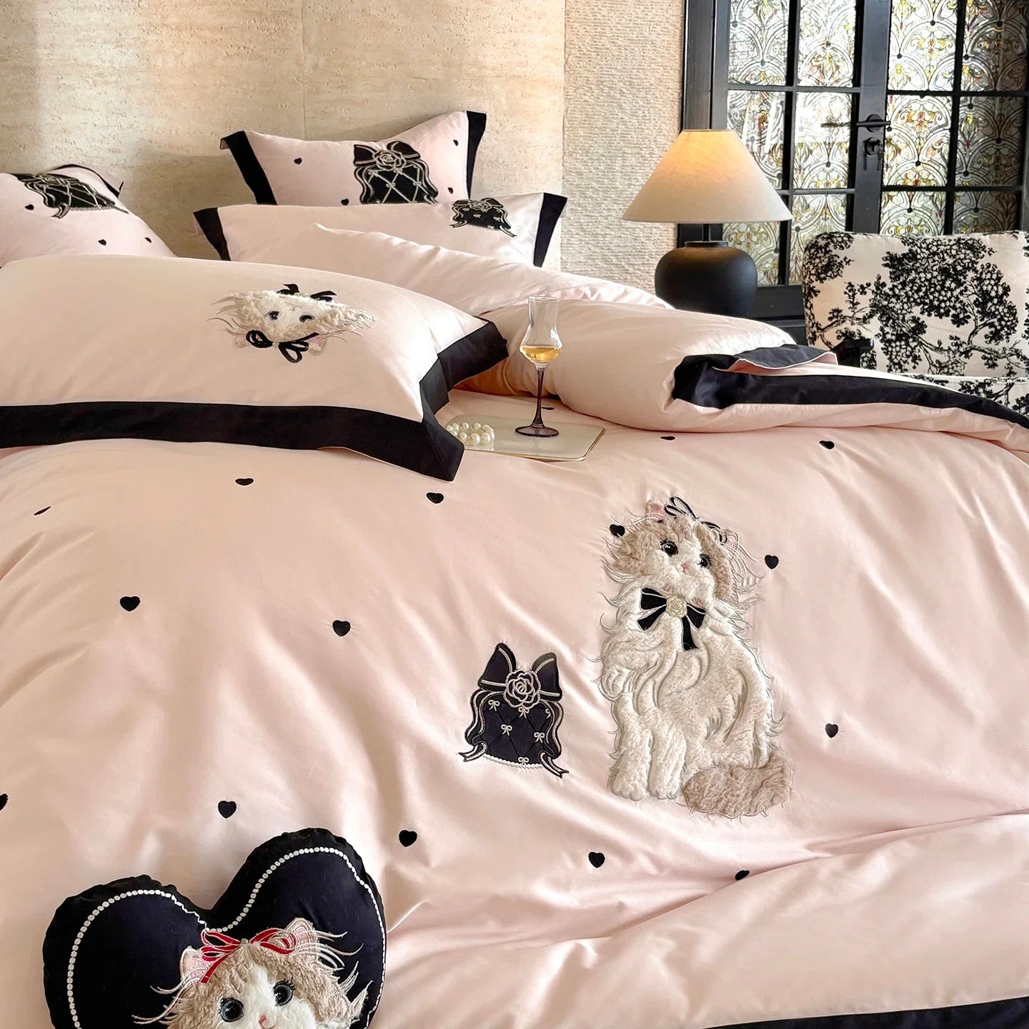 Pink Cute Cat Embroidery Black Wide Edge Luxury Bedding Set