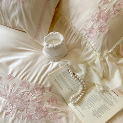 4Pcs Flowers Embroidery Lace Ruffles Princess Wedding Bedding Set