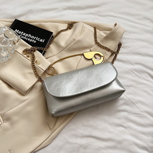 Safety Bag Flap Handle Crossbody Pin