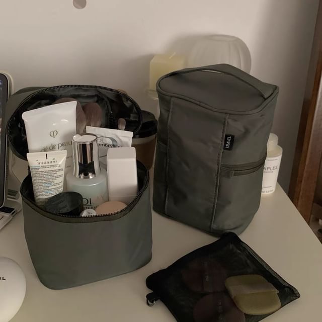 Plain Nylon Mini Makeup Bag