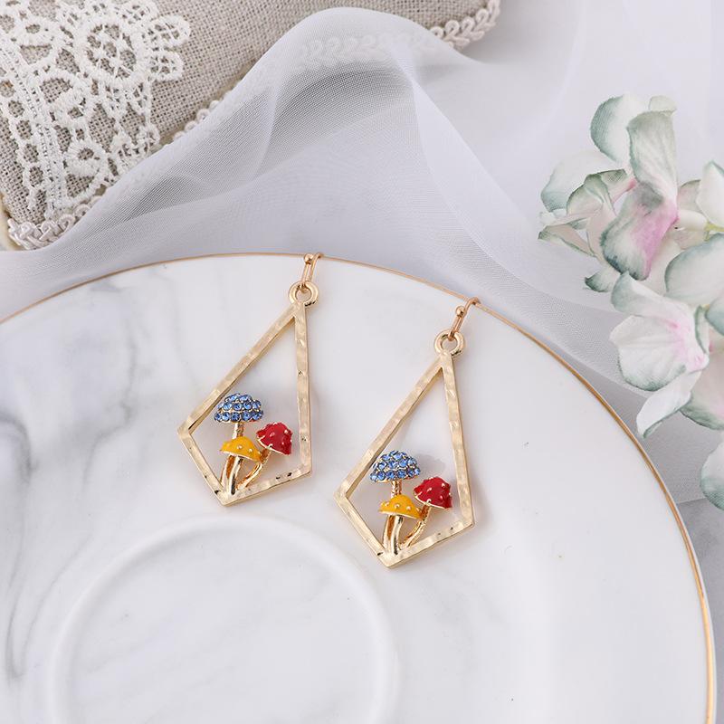 Kawaii Asymmetric Mushroom Earrings