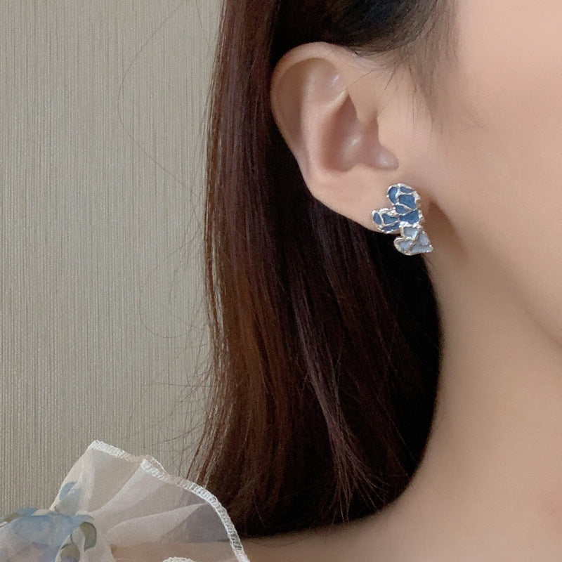 Retro Contrast Color Heart Earrings