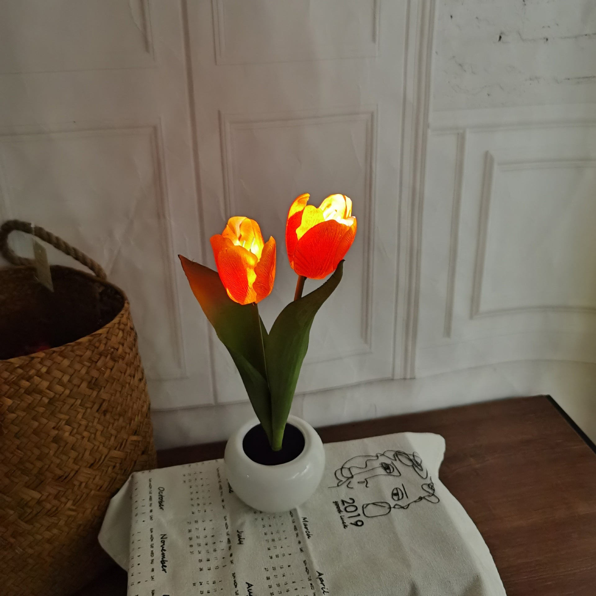 LED Tulip Lamp