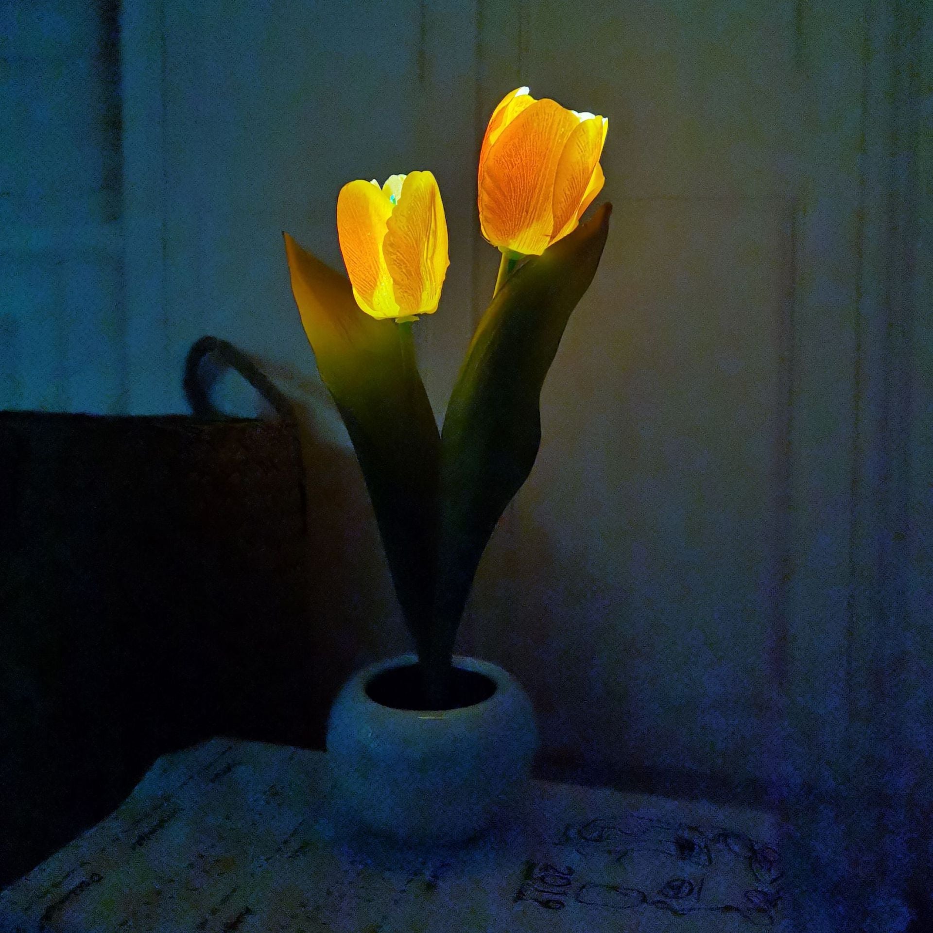 LED Tulip Lamp