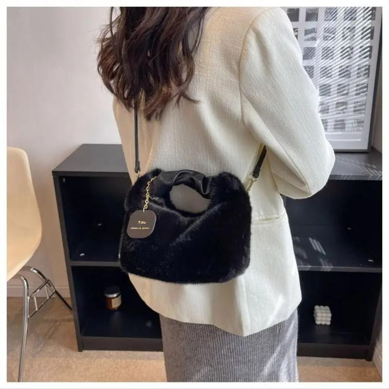 Fashionable Plush Handbag/Crossbody Bag