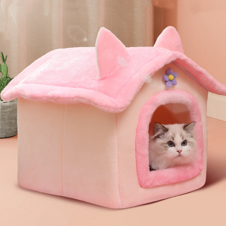 Cute Red House Princess Cat Litter