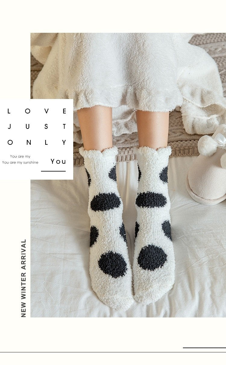 Cute Spotted Floor Socks