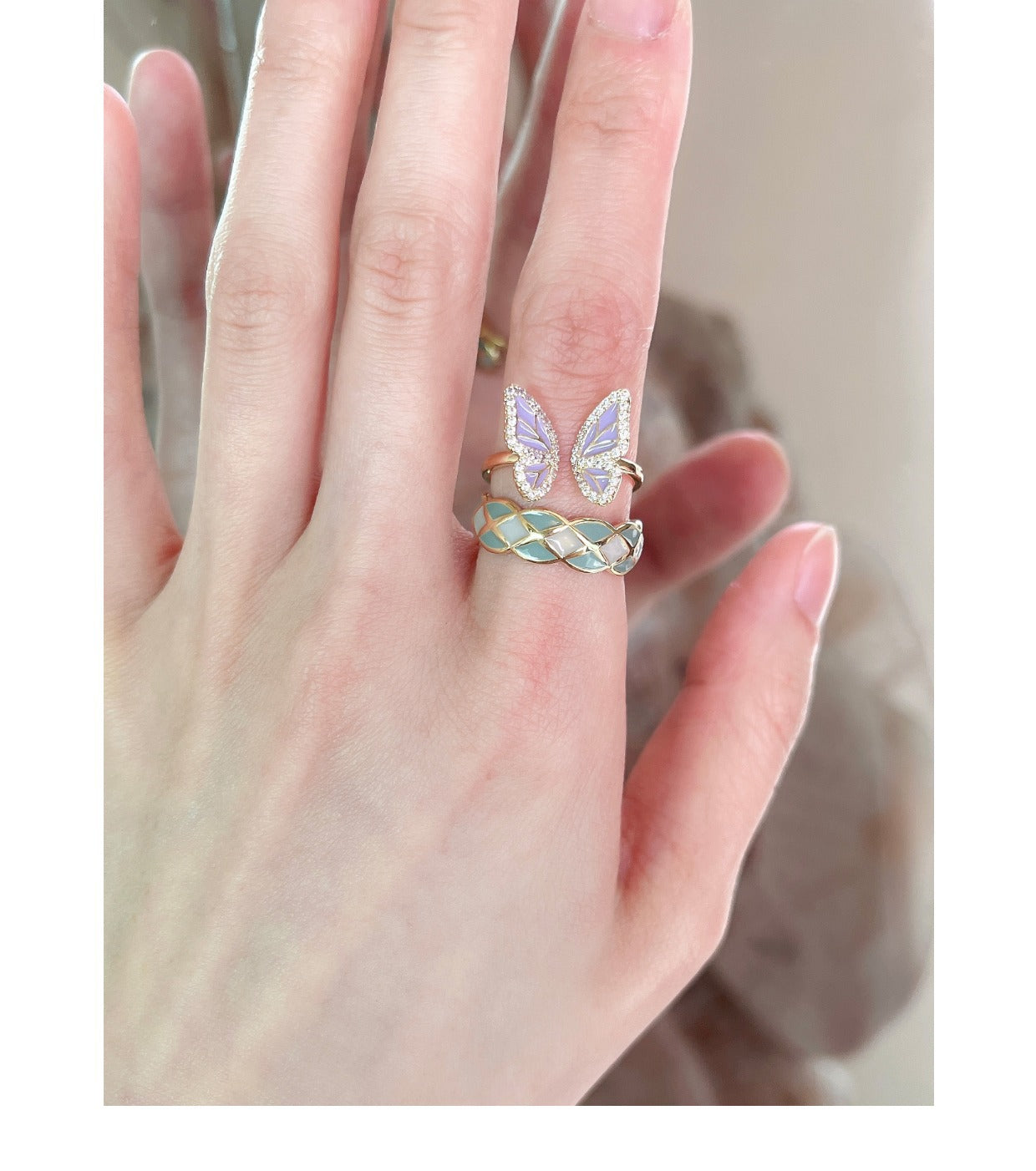 Unique Pearl Bow Ring