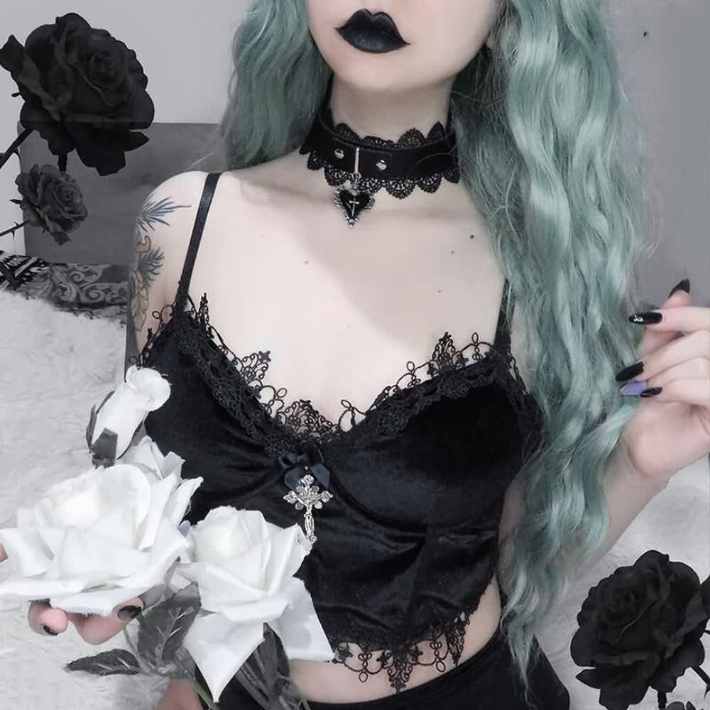 Gothic-Camisole aus Samt mit Spitzenbesatz