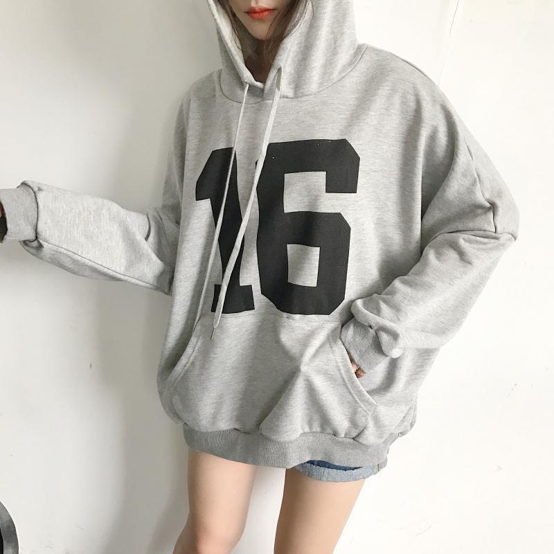 16 Print Front Pocket Loose Hoodie