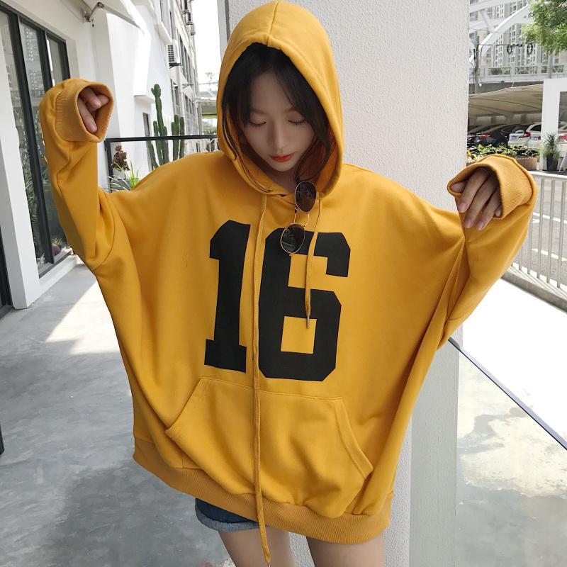 16 Print Front Pocket Loose Hoodie