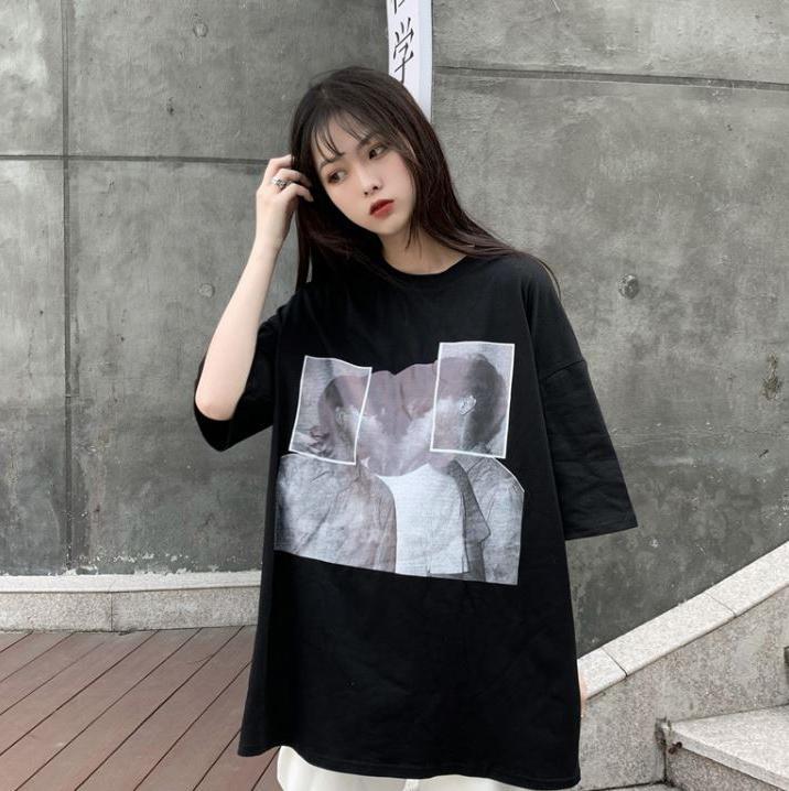 ABSTRACT COUPLES PRINT WHITE BLACK OVERSIZED T-SHIRT