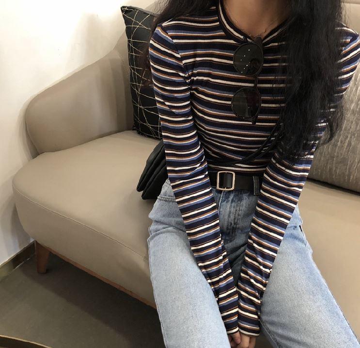 Aesthetic Thin Stripes Round Neck Knitted Slim Blouse