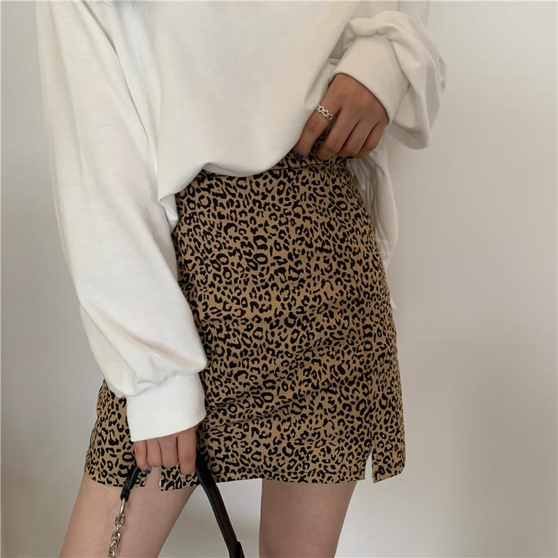 Basic Side Drawstring Sweatshirt + Leopard Short Skirt