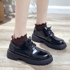 Black Cute Heel Flower Embroidery Glossy Matte Boots