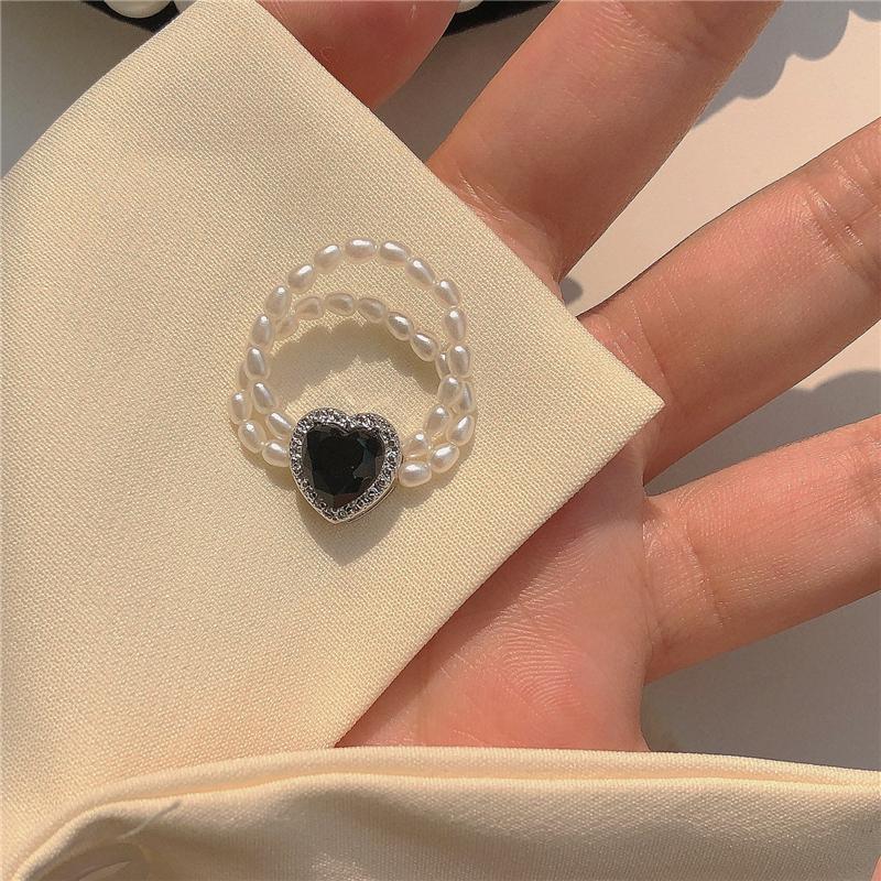 Black Heart Shaped Pearl Beads Adjustable Ring