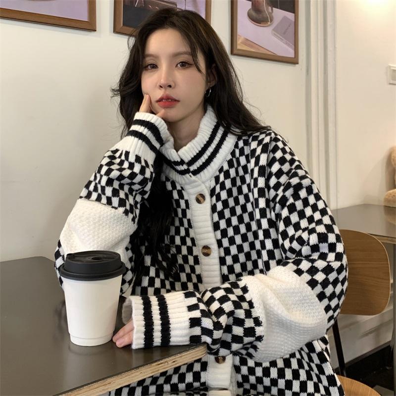 Black White Vintage Style Knitted Plaid Cardigan