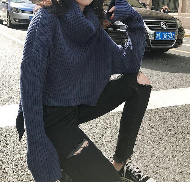 Blue High Collar Asymmetric Length Knitted Sweater