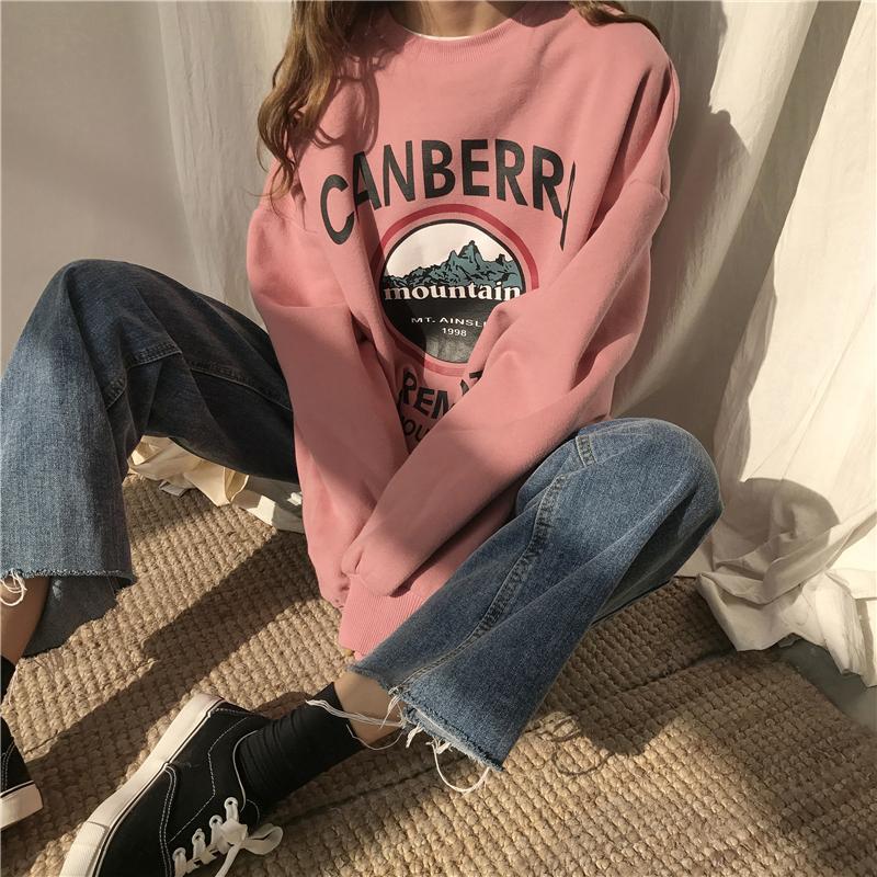 Canberra Mountain Oversized Sweatshirt