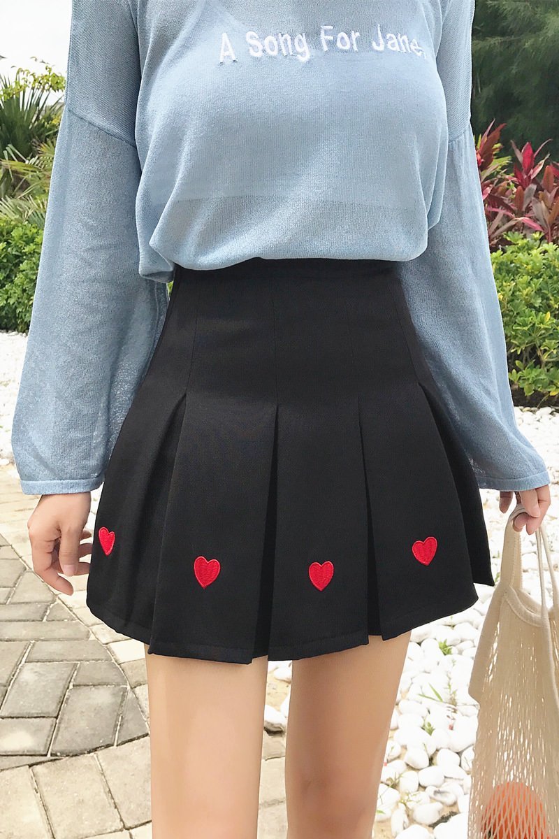 Cute Hearts Embroidery Pleated Black Pink Aesthetic Skirt