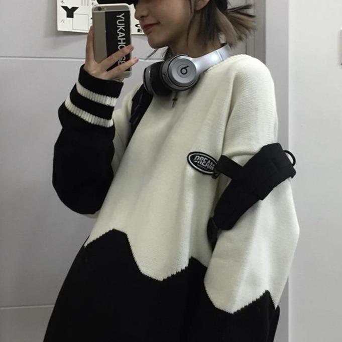 Dream Patch Contrast Color Knit Oversized Sweater