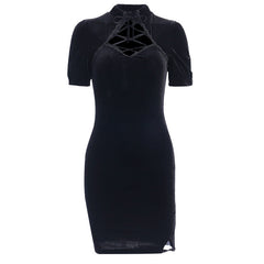 Minivestido negro de terciopelo con mangas cortas y estética gótica en oferta 