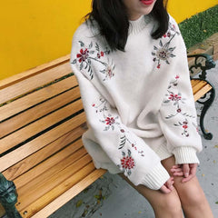 Soft Fluffy Flowers Embroindery Long Sleeve Oversized Sweatshirt