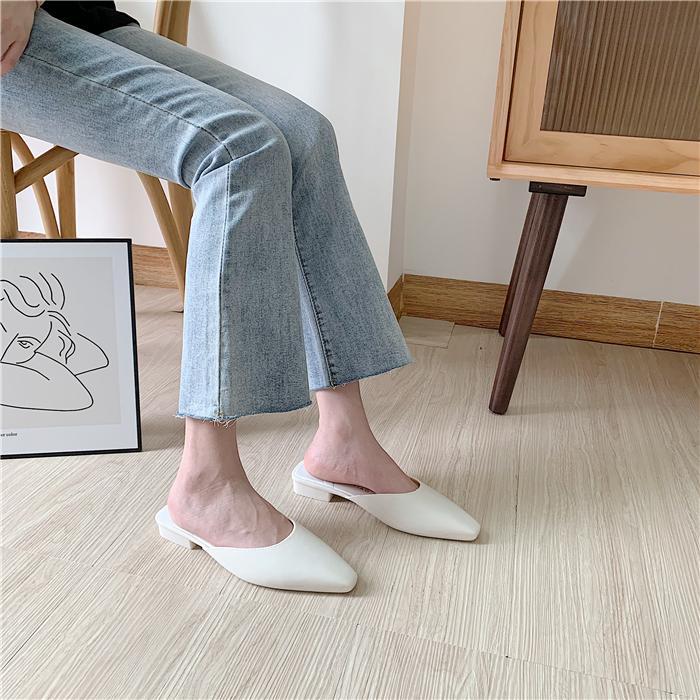 Vintage Aesthetic Sharp Nose Cut Elegant Slipper Sandals