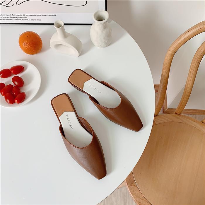 Vintage Aesthetic Sharp Nose Cut Elegant Slipper Sandals