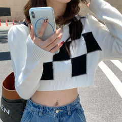 White Retro Checkered Pattern Knit Cropped Sweater