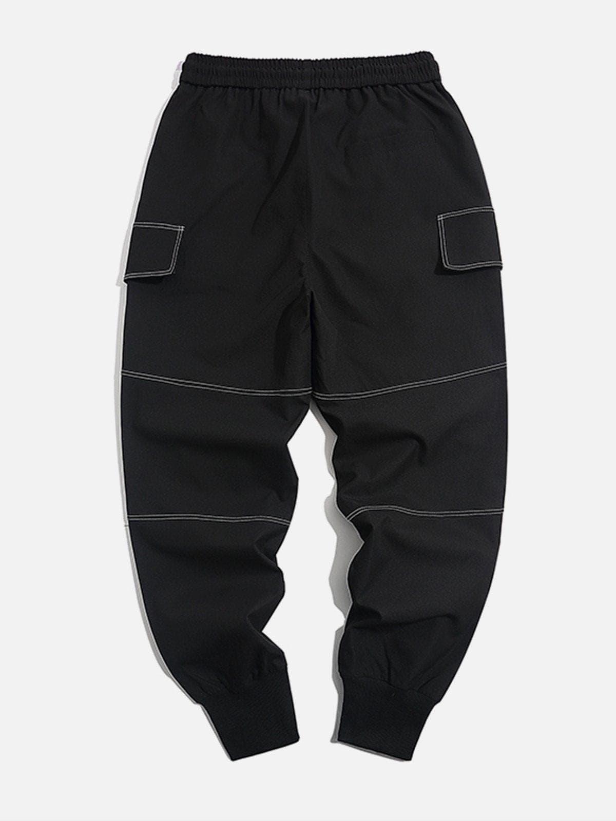 Line Exposed Cargo Pants
