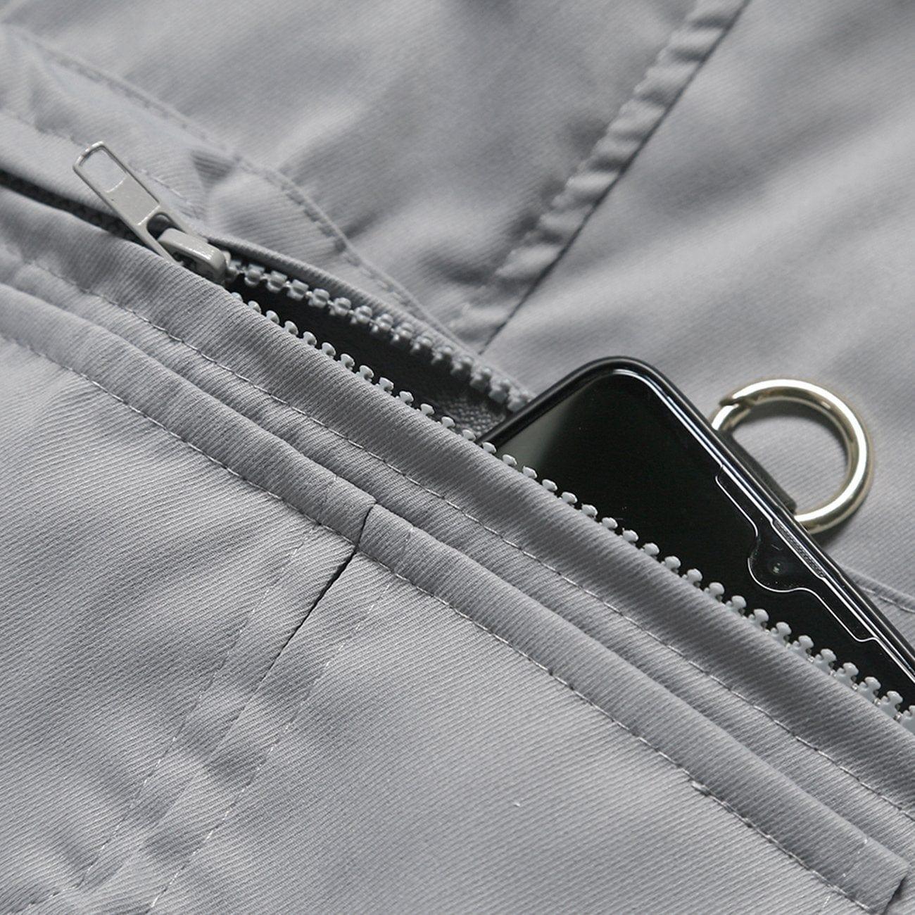 Multi Pockets Zipper Cargo Shorts