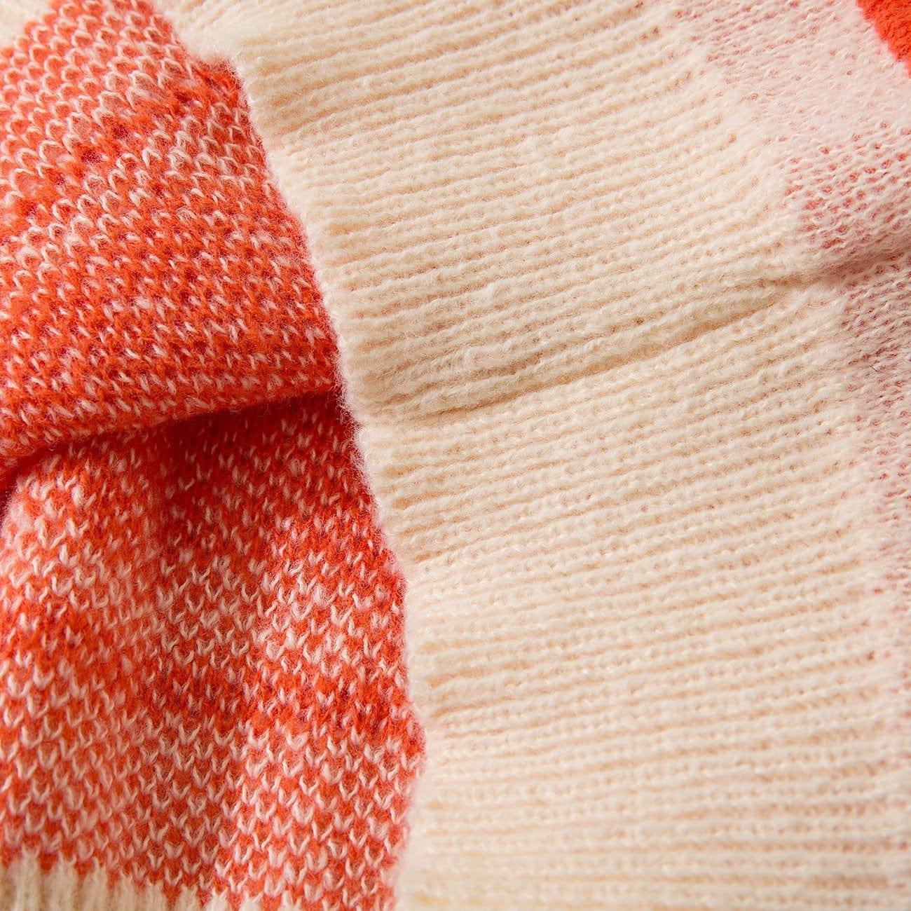 Small Daisy Pattern Knitted Sweater