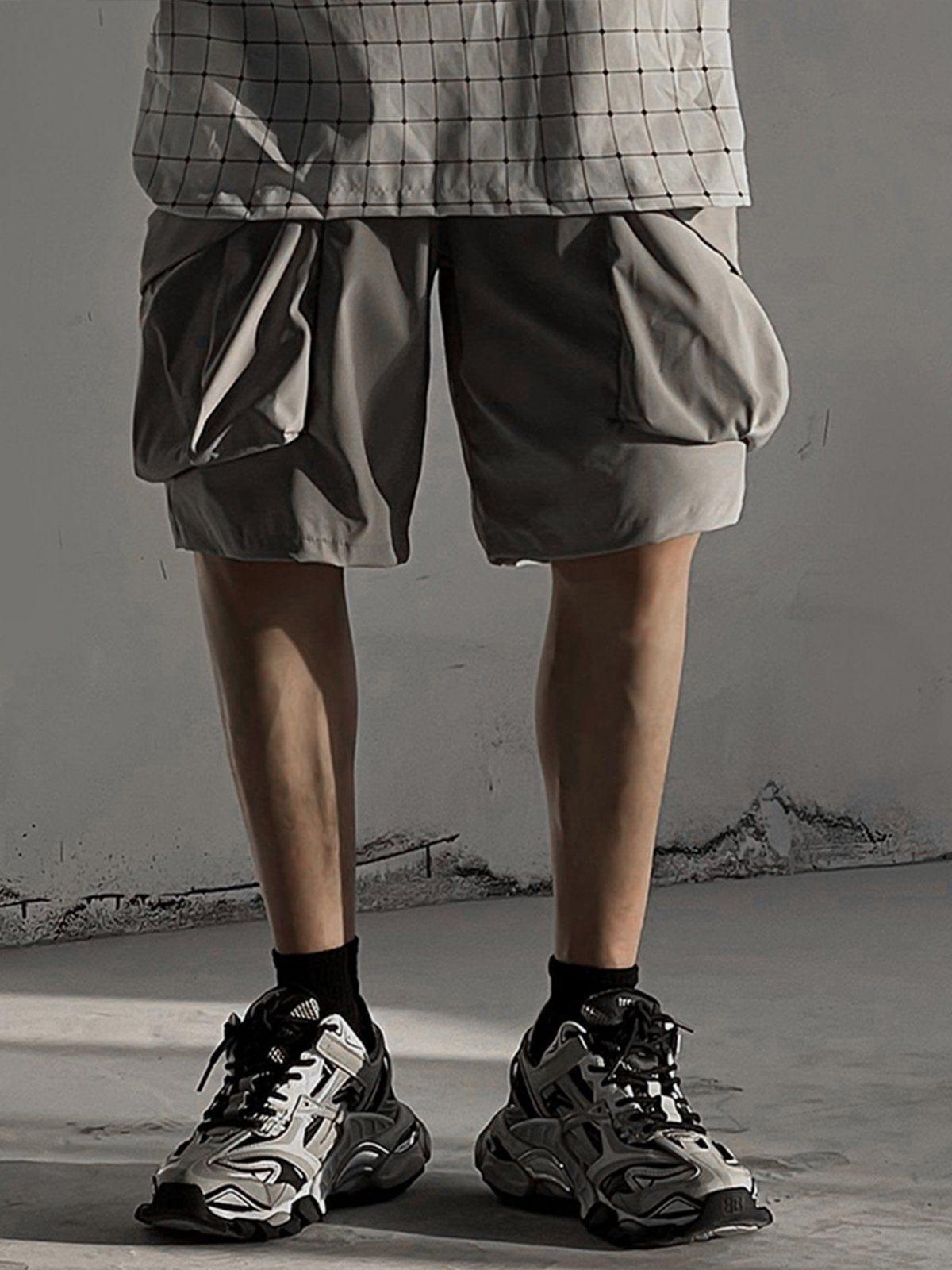 Dark Embroidery Cargo Shorts