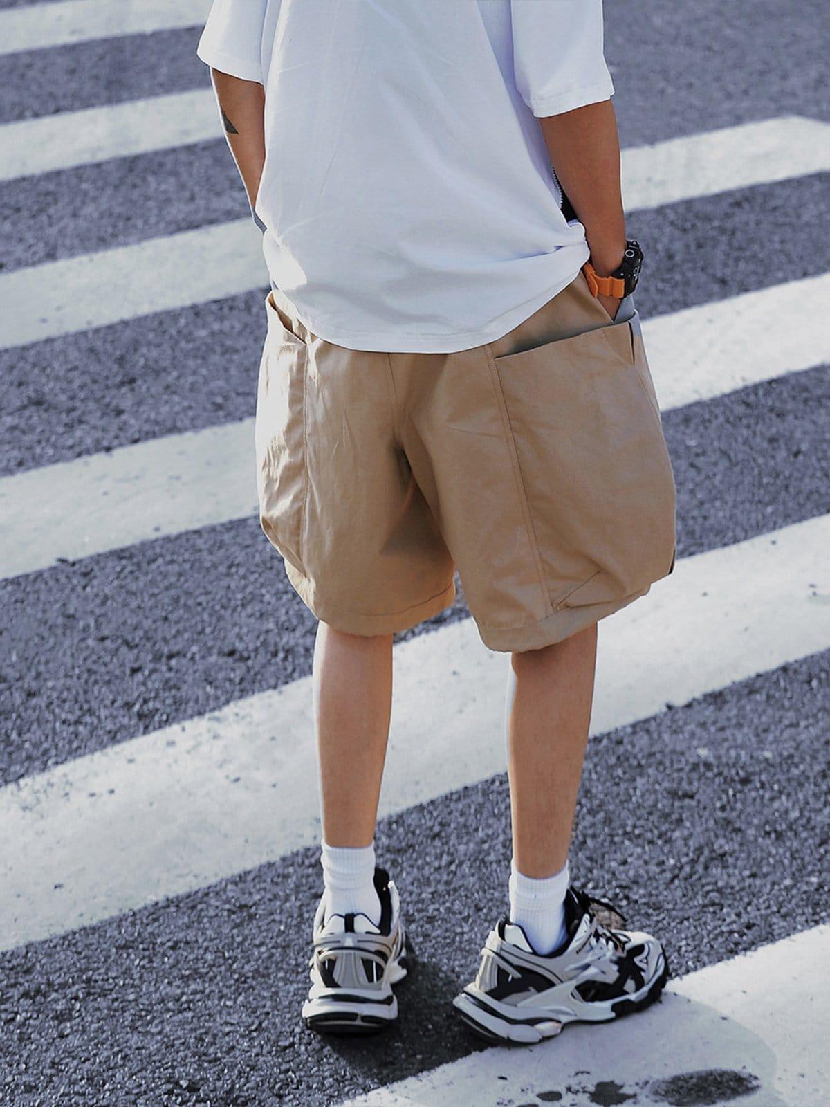 Pockets Embroidery Shorts