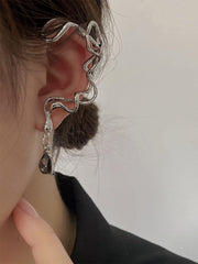 Twisted Line Ear Clips
